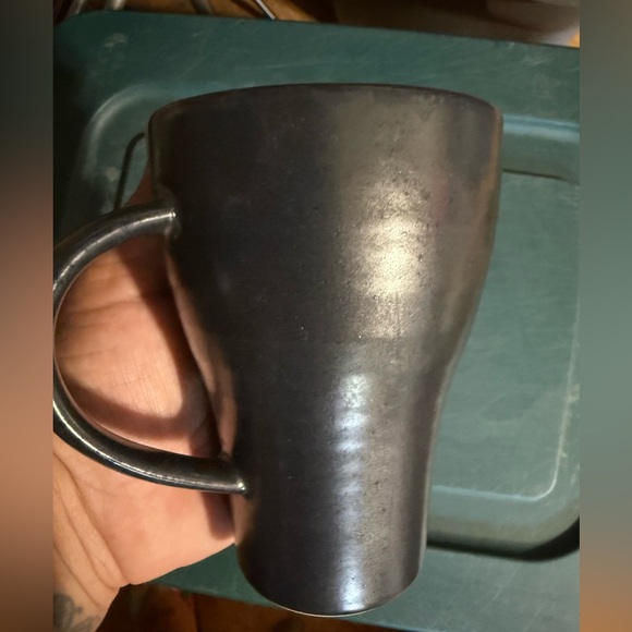 Set of 8 Mikasa Studio Glaze Black Mugs 5” tall - Picture 6 of 6